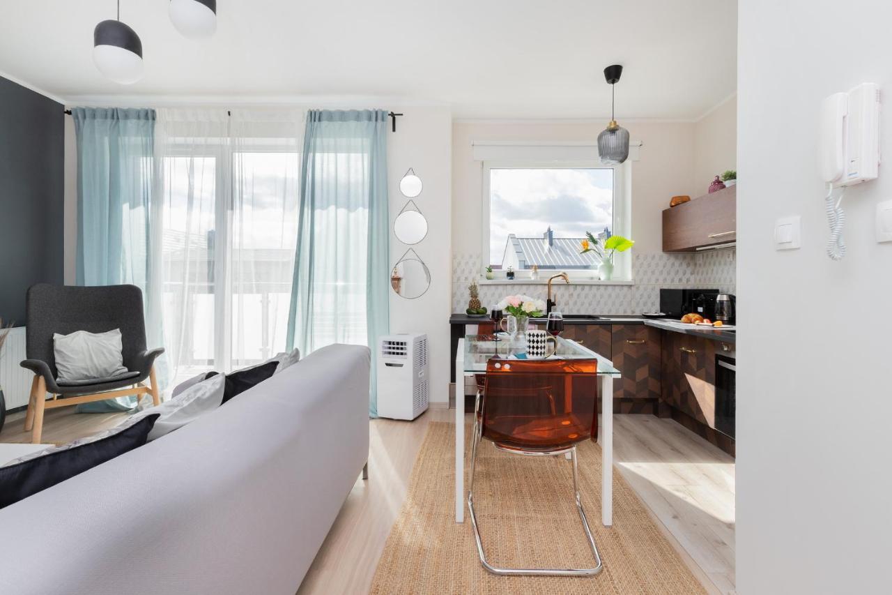 Przestronne 2 Oddzielne Sypialnie Caly Apartament W Spokojnej Dzielnicy Borkowo  Exterior foto